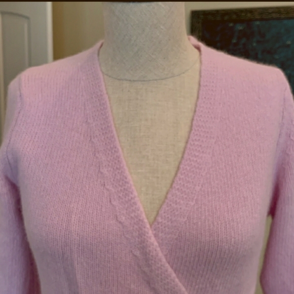 Super soft lilac purple crossover sweater - Picture 3 of 7